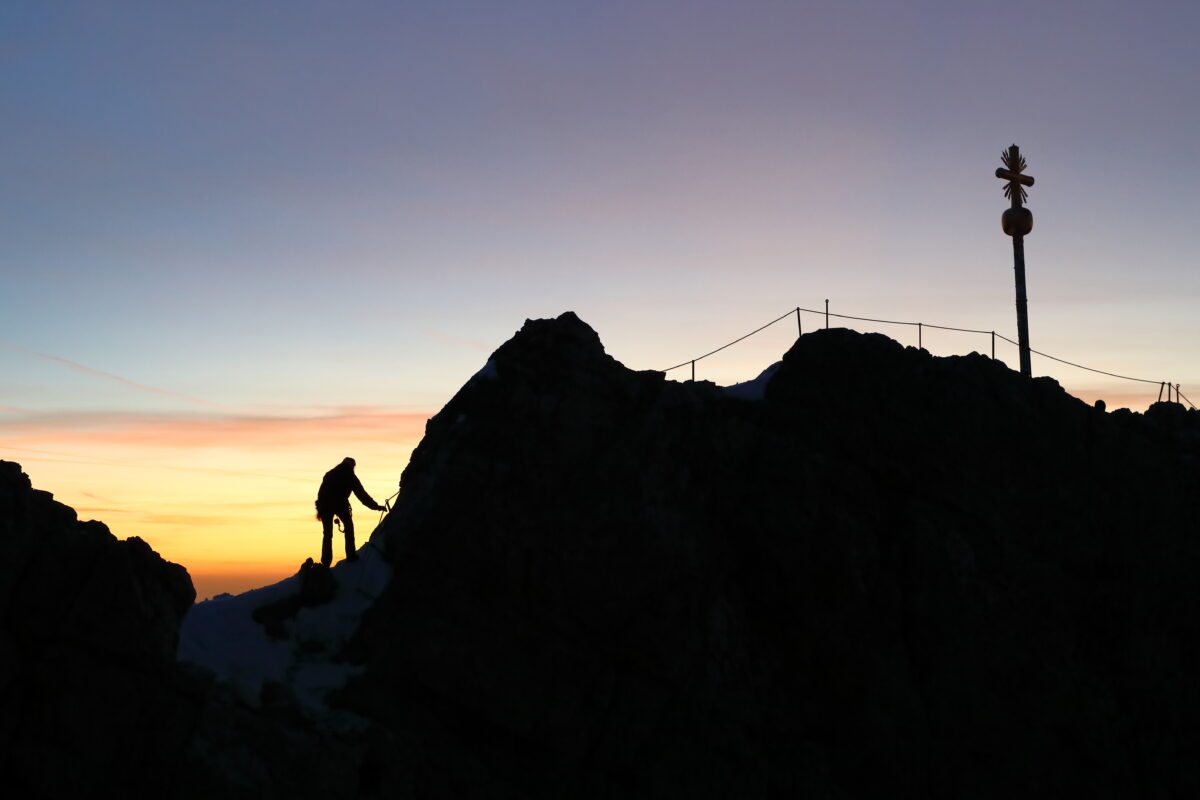 Sonnenblitzen über Bergesspitzen!